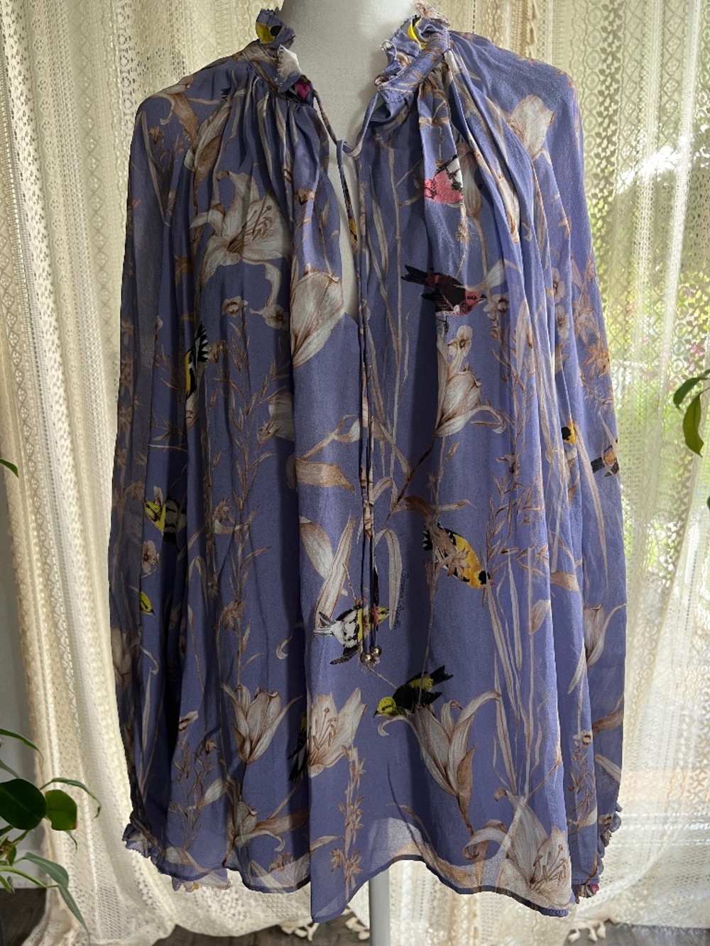 Banana Republic bird and bloom flowy poet blouse
